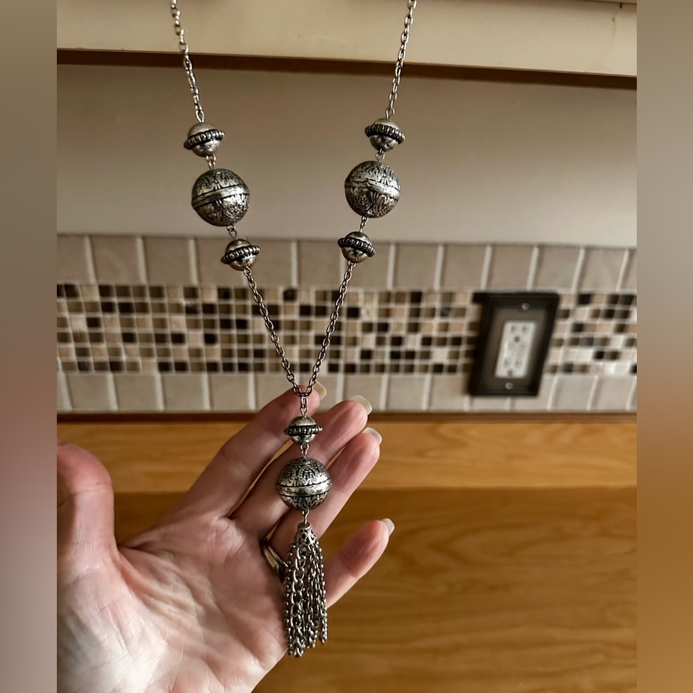 Vintage style Silvertone filigree ball tassel necklace